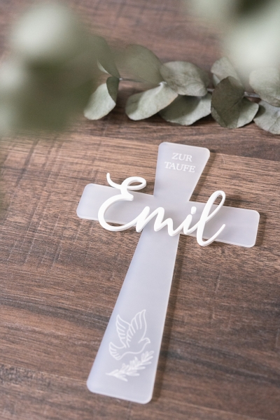 Personalisiertes Kreuz zur Taufe, Konfirmation & Kommunion